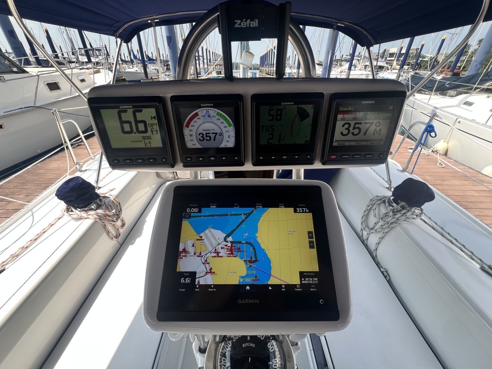 2004 Catalina 320