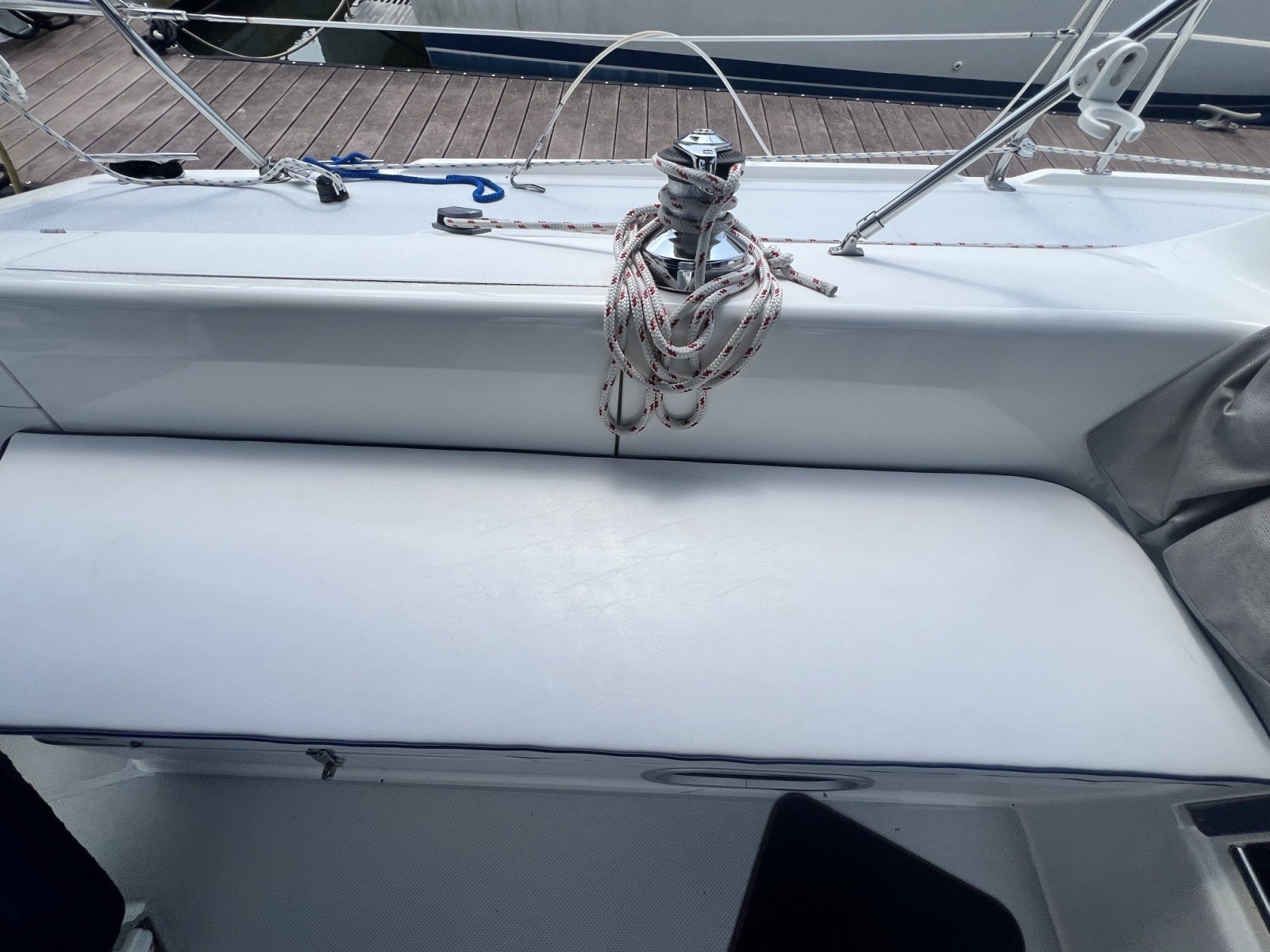 2004 Catalina 320