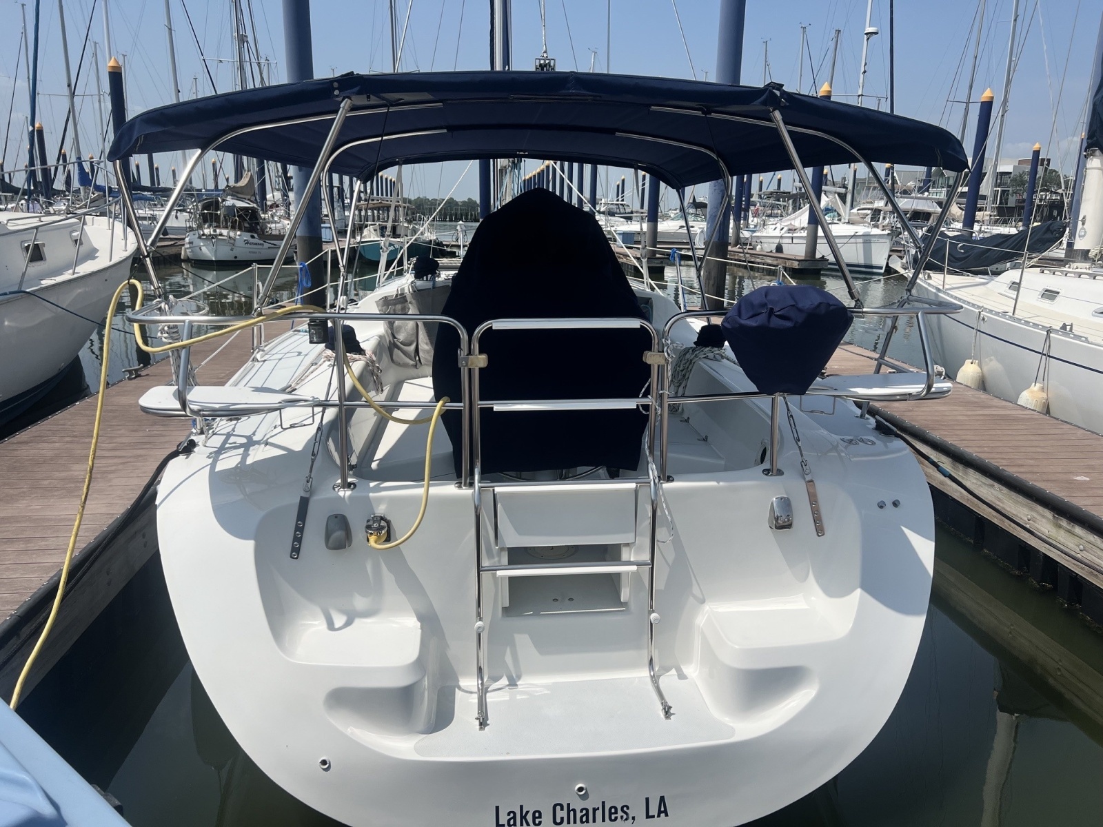 2004 Catalina 320