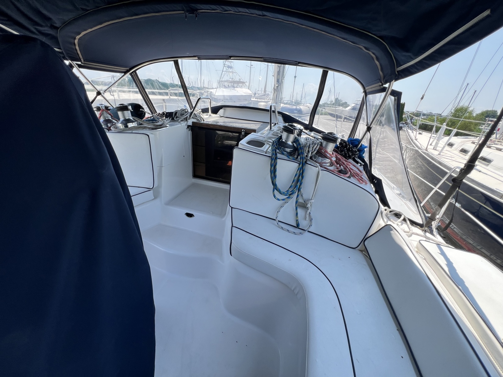 2002 Hunter 410