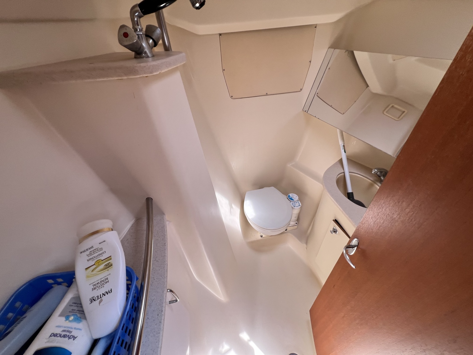 2002 Hunter 410