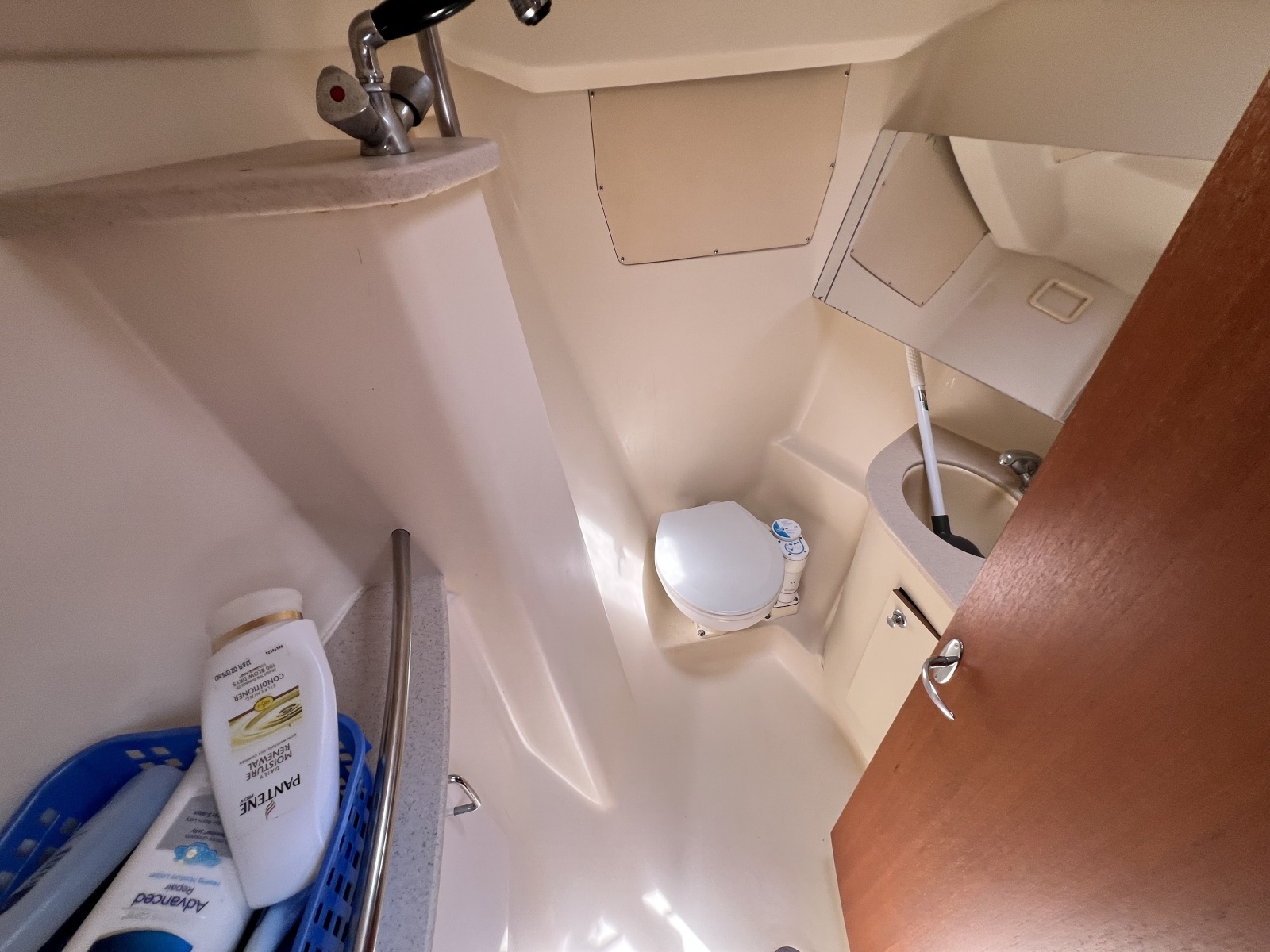 2002 Hunter 410