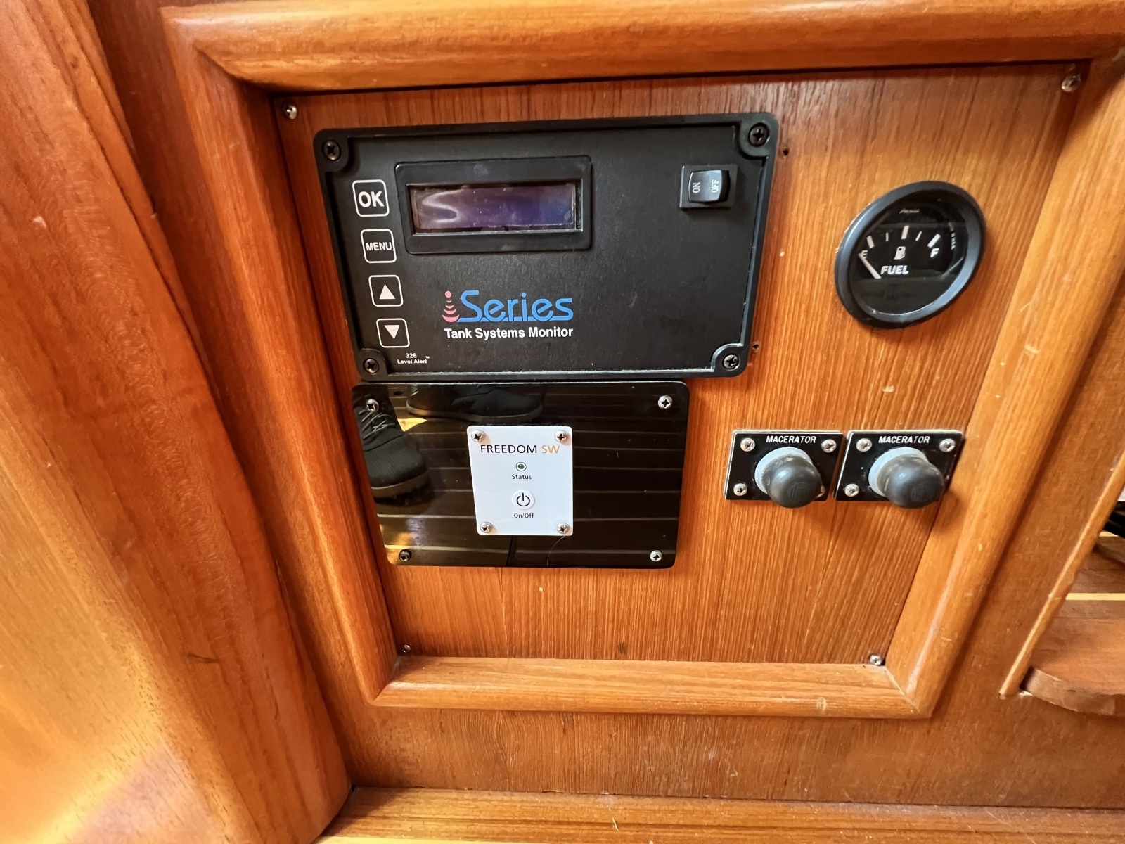 2002 Hunter 410