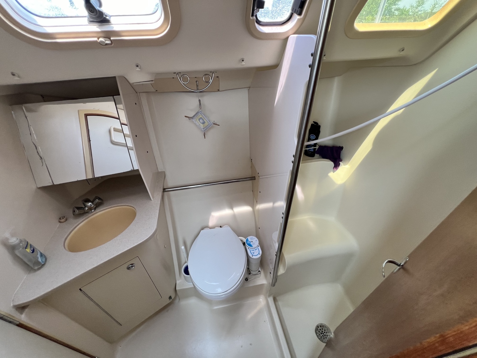 2002 Hunter 410