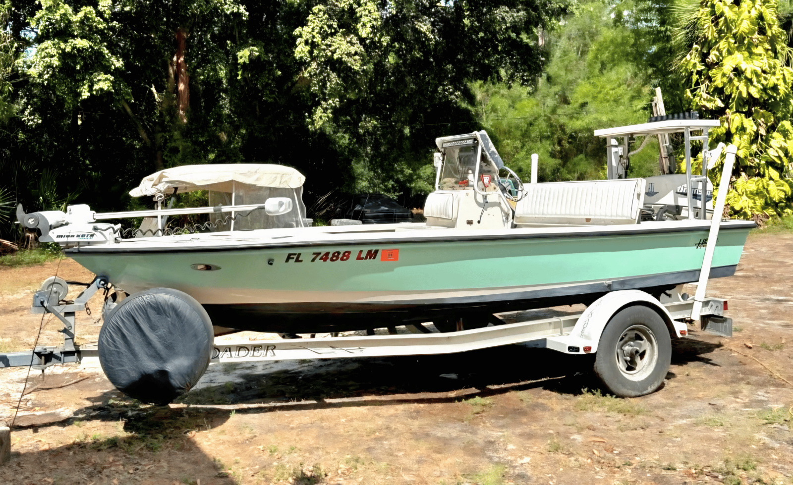 2001 Hewes 