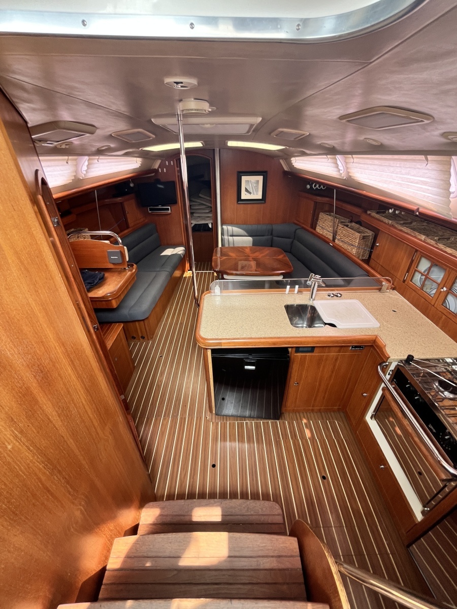 2007 Hunter 38