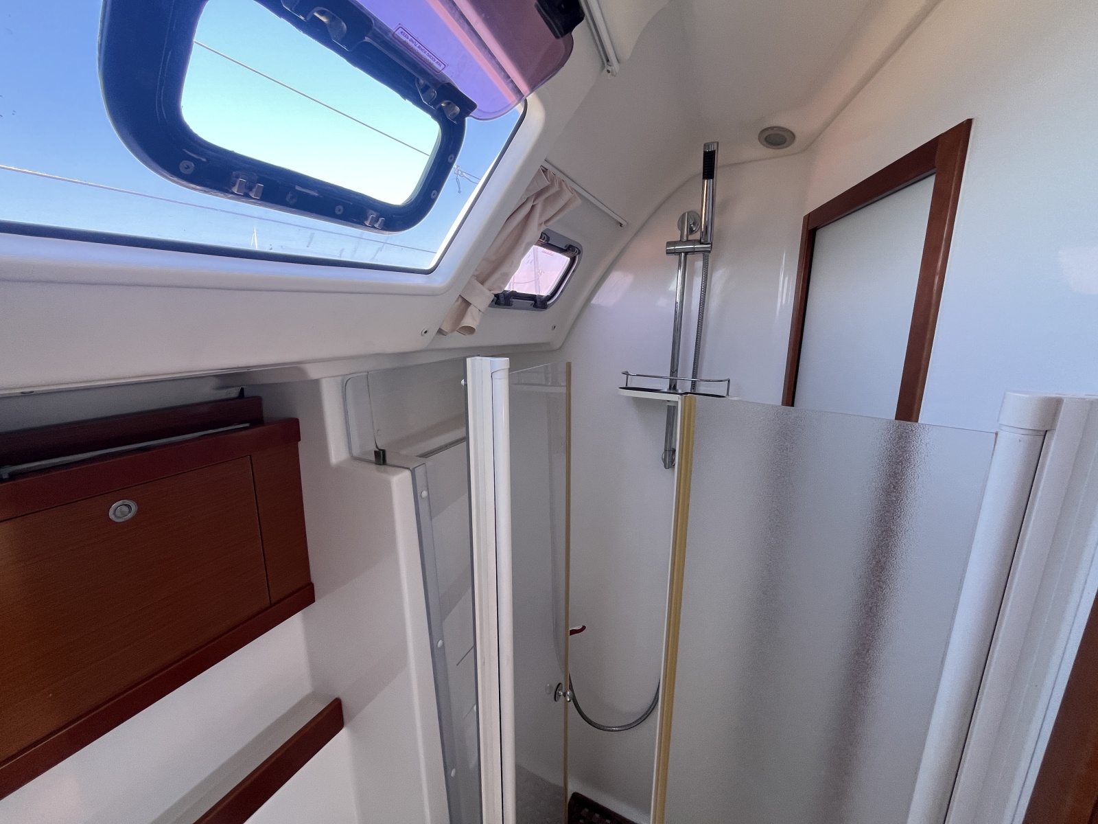 2011 Beneteau Oceanis 54
