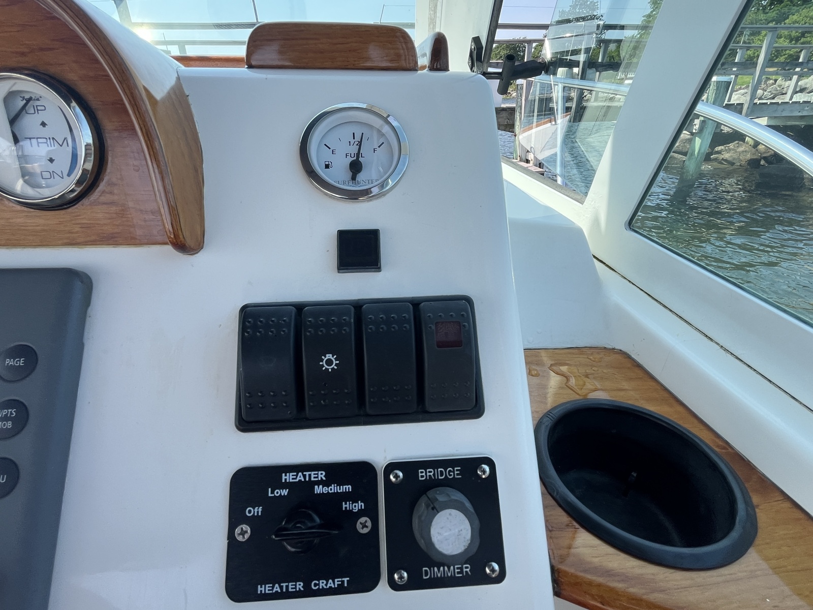 2004 Surf-Hunter Surfhunter 29