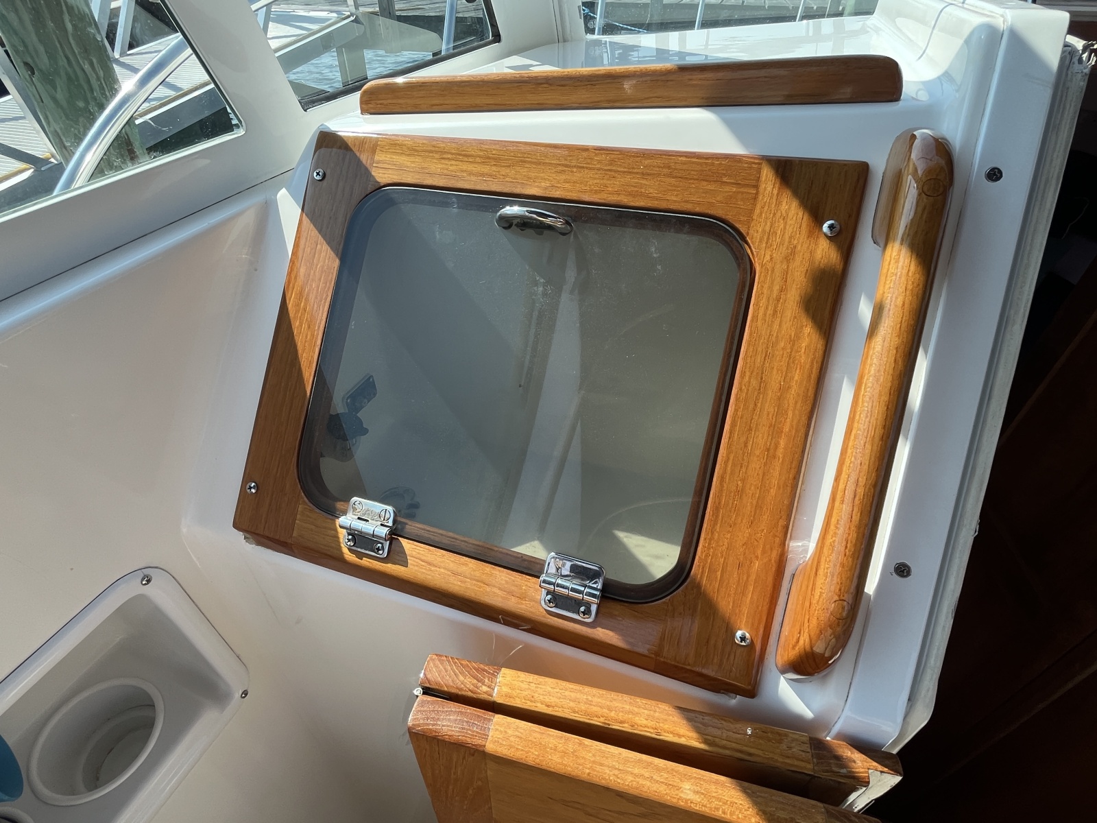 2004 Surf-Hunter Surfhunter 29