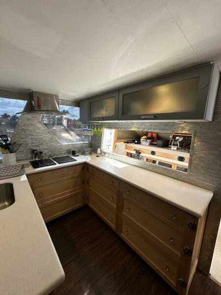 1988 Viking Motor Yacht