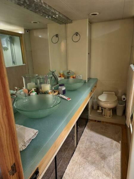 1988 Viking Motor Yacht