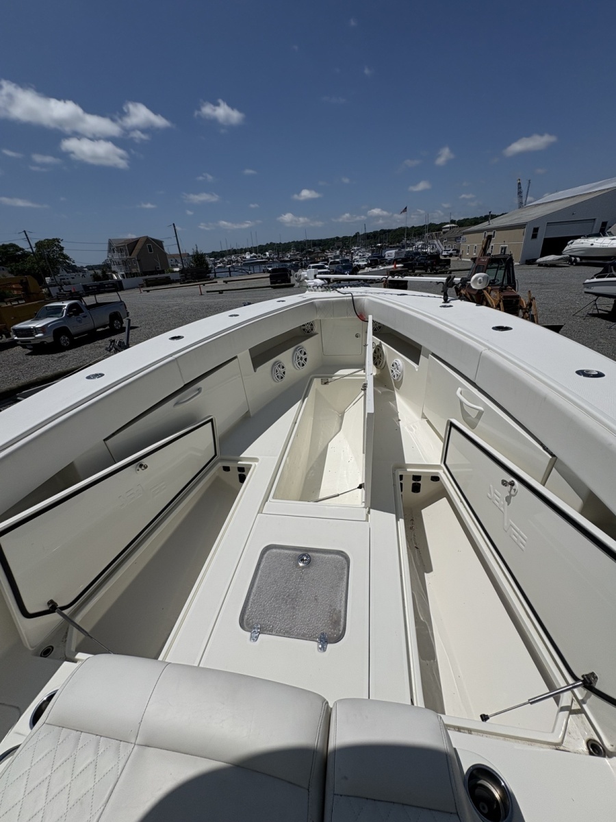2016 SeaVee 390Z