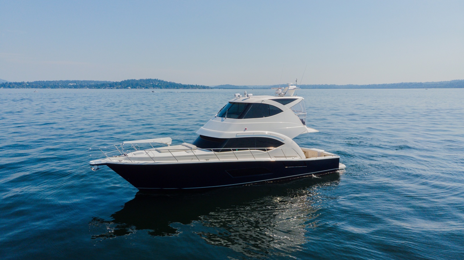 2012 Riviera 53 Enclosed Flybridge