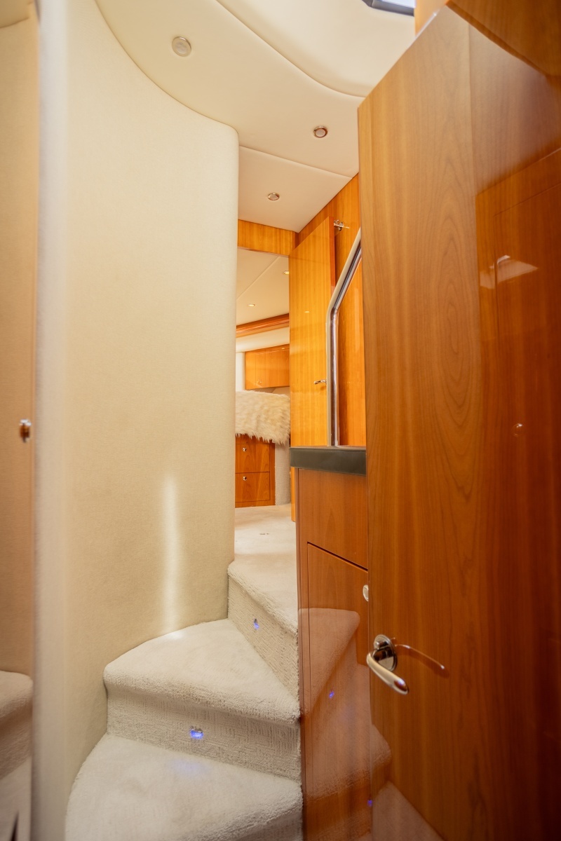 2012 Riviera 53 Enclosed Flybridge
