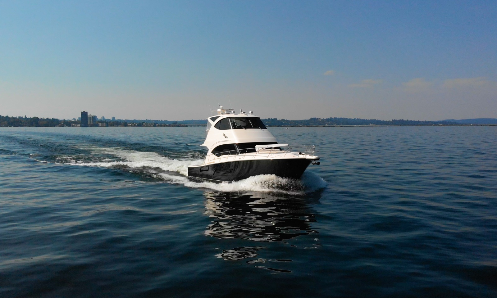2012 Riviera 53 Enclosed Flybridge