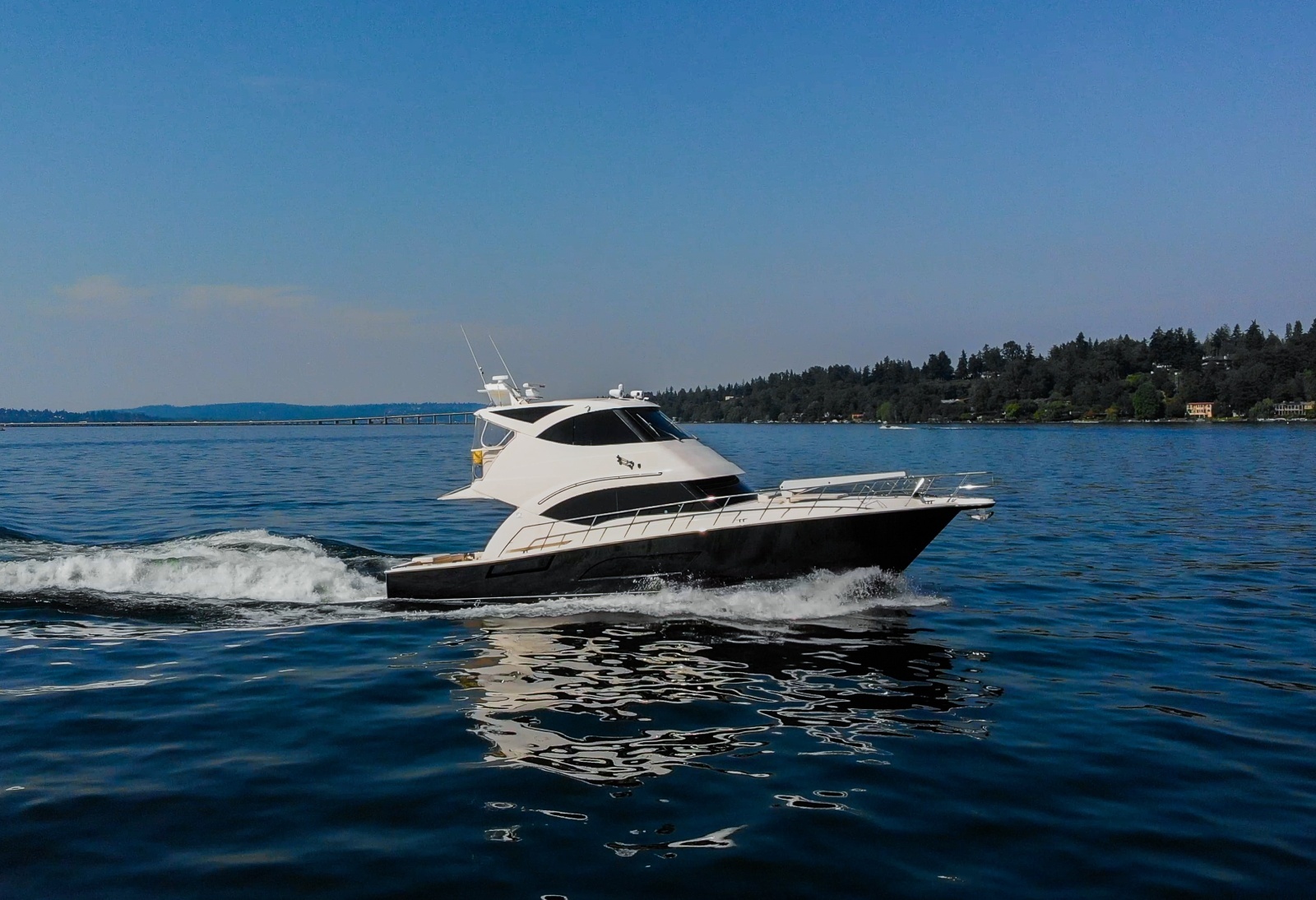 2012 Riviera 53 Enclosed Flybridge