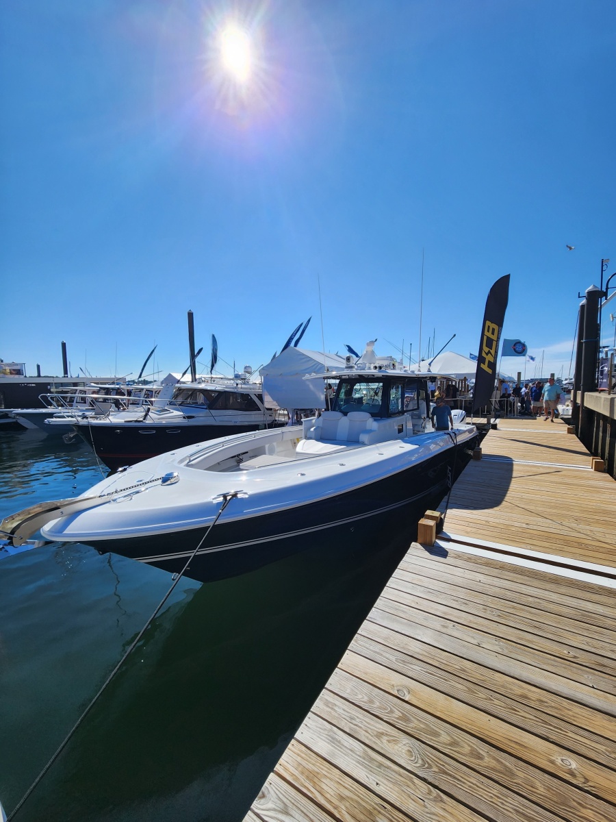 2023 HCB 42 Lujo