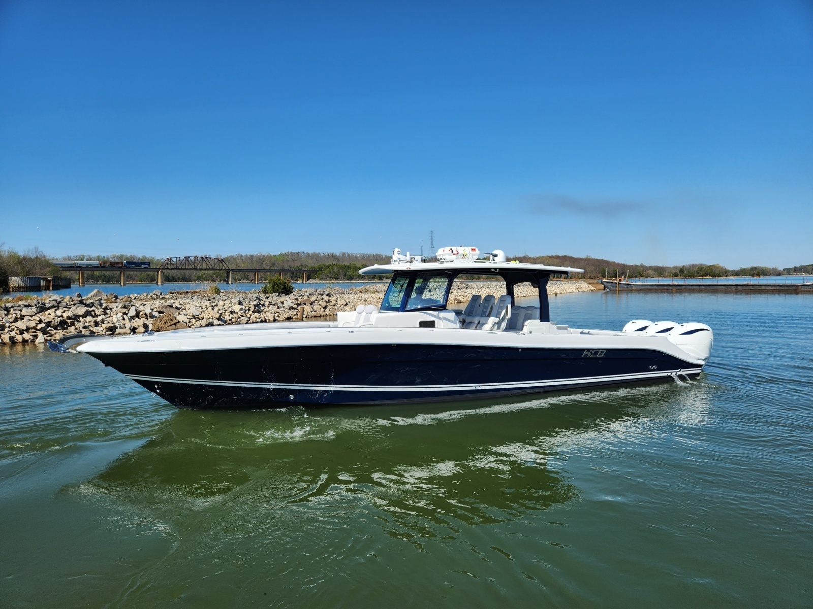 2023 HCB 42 Lujo