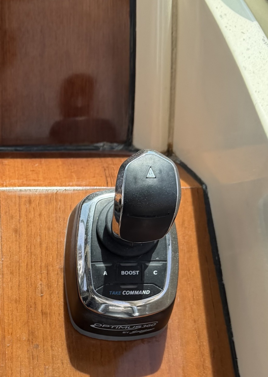 2016 Chris-Craft Calypso 26