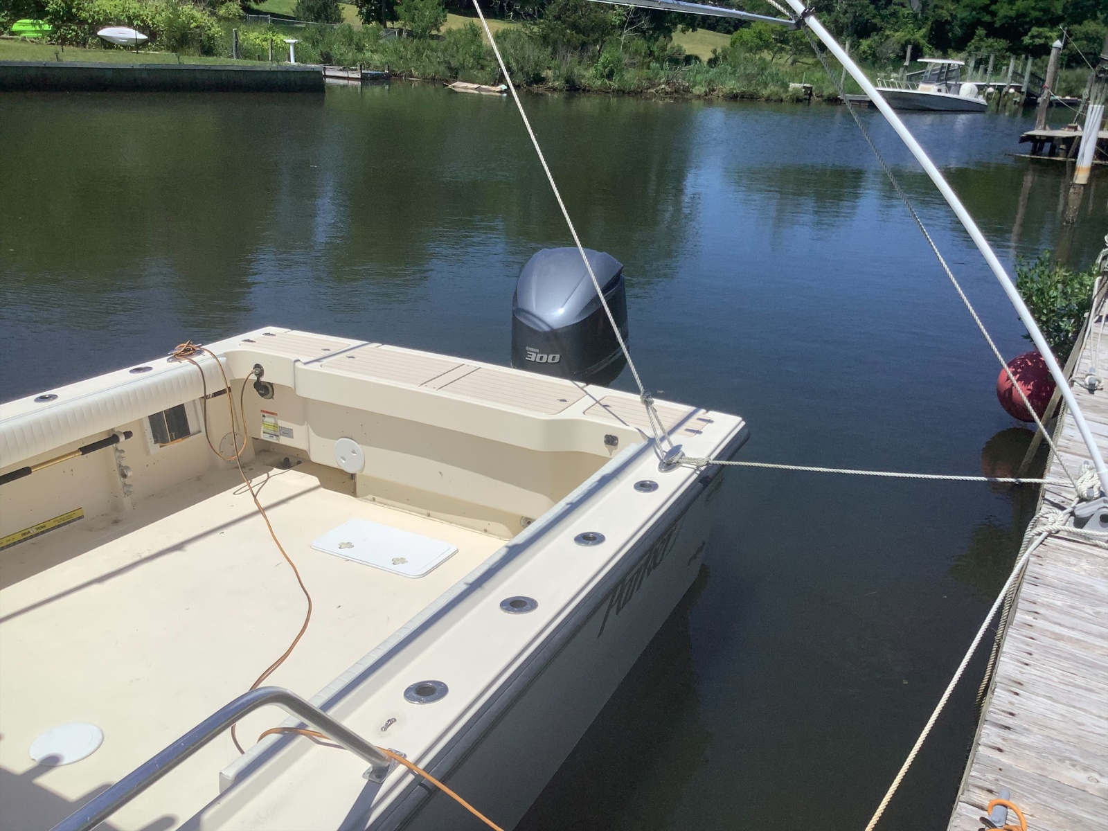 2012 Parker 2520 XL Sport Cabin