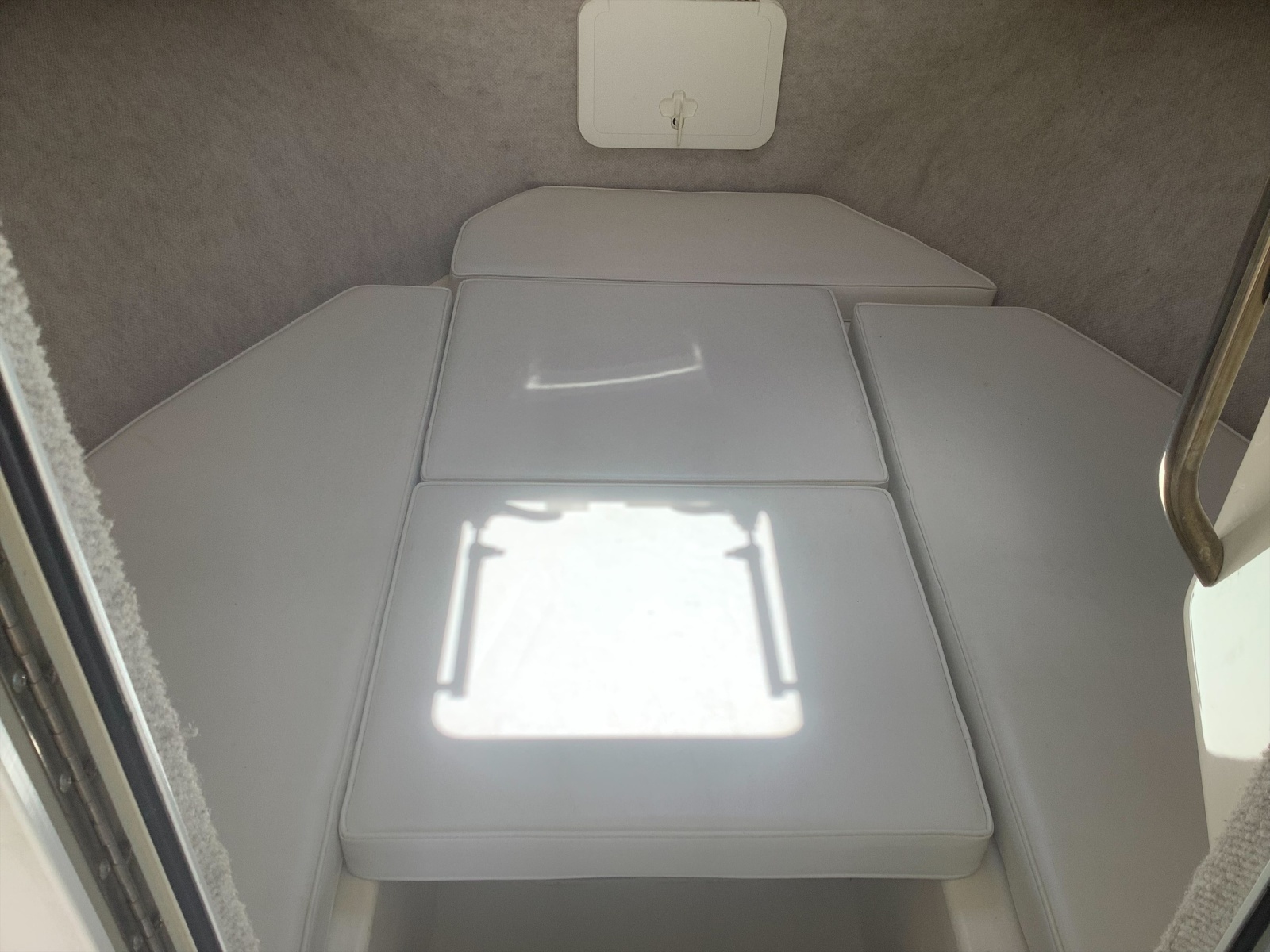 2012 Parker 2520 XL Sport Cabin