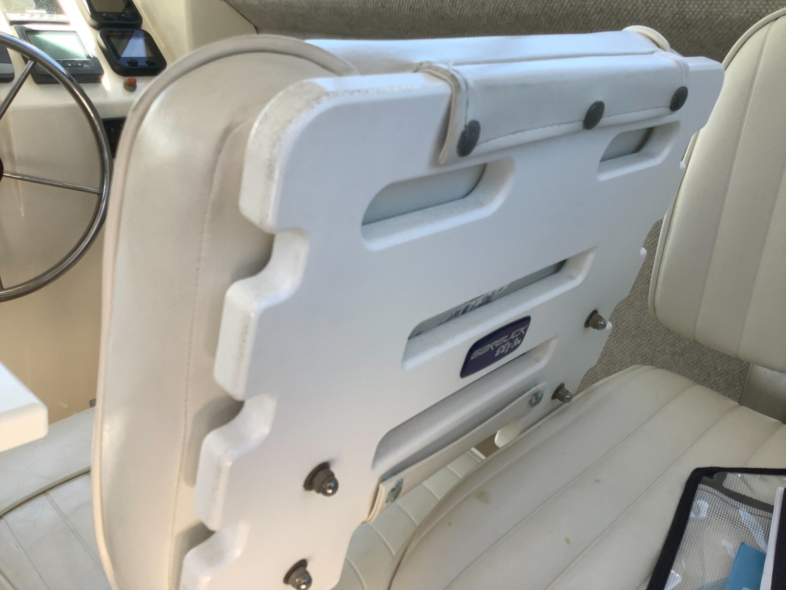 2012 Parker 2520 XL Sport Cabin
