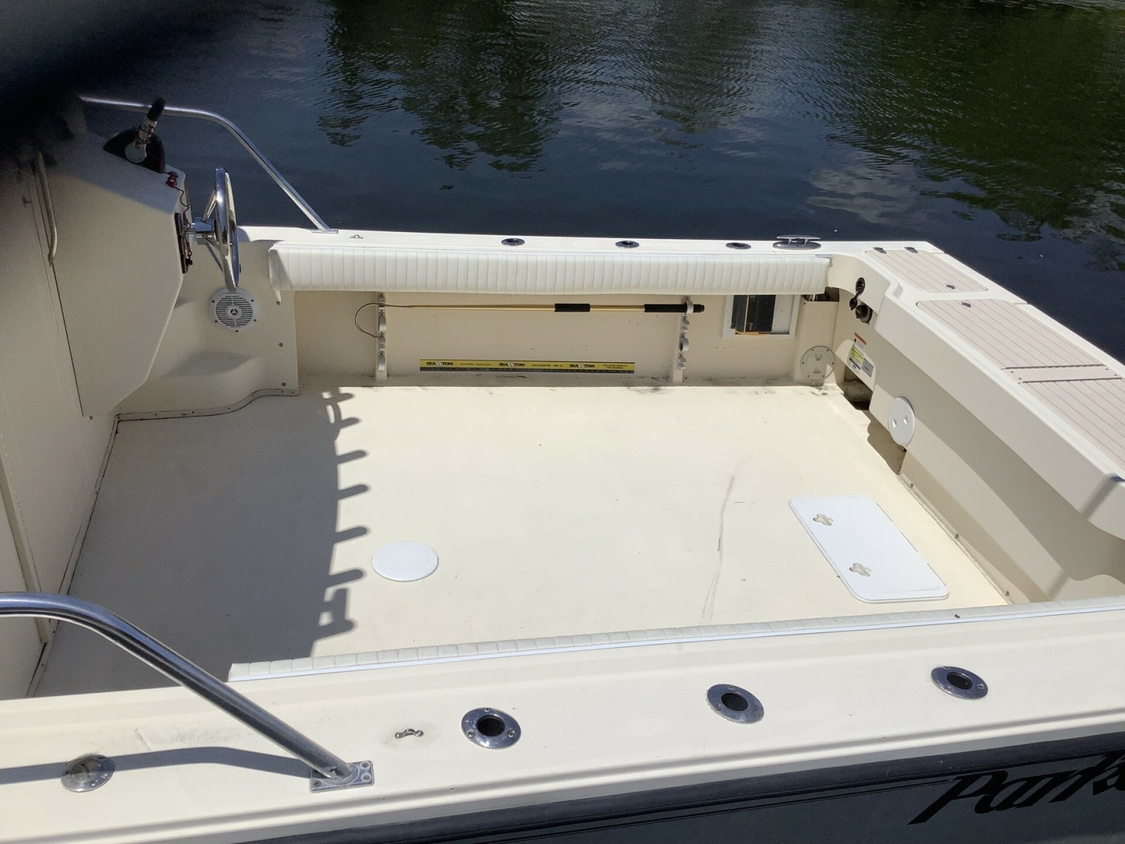 2012 Parker 2520 XL Sport Cabin