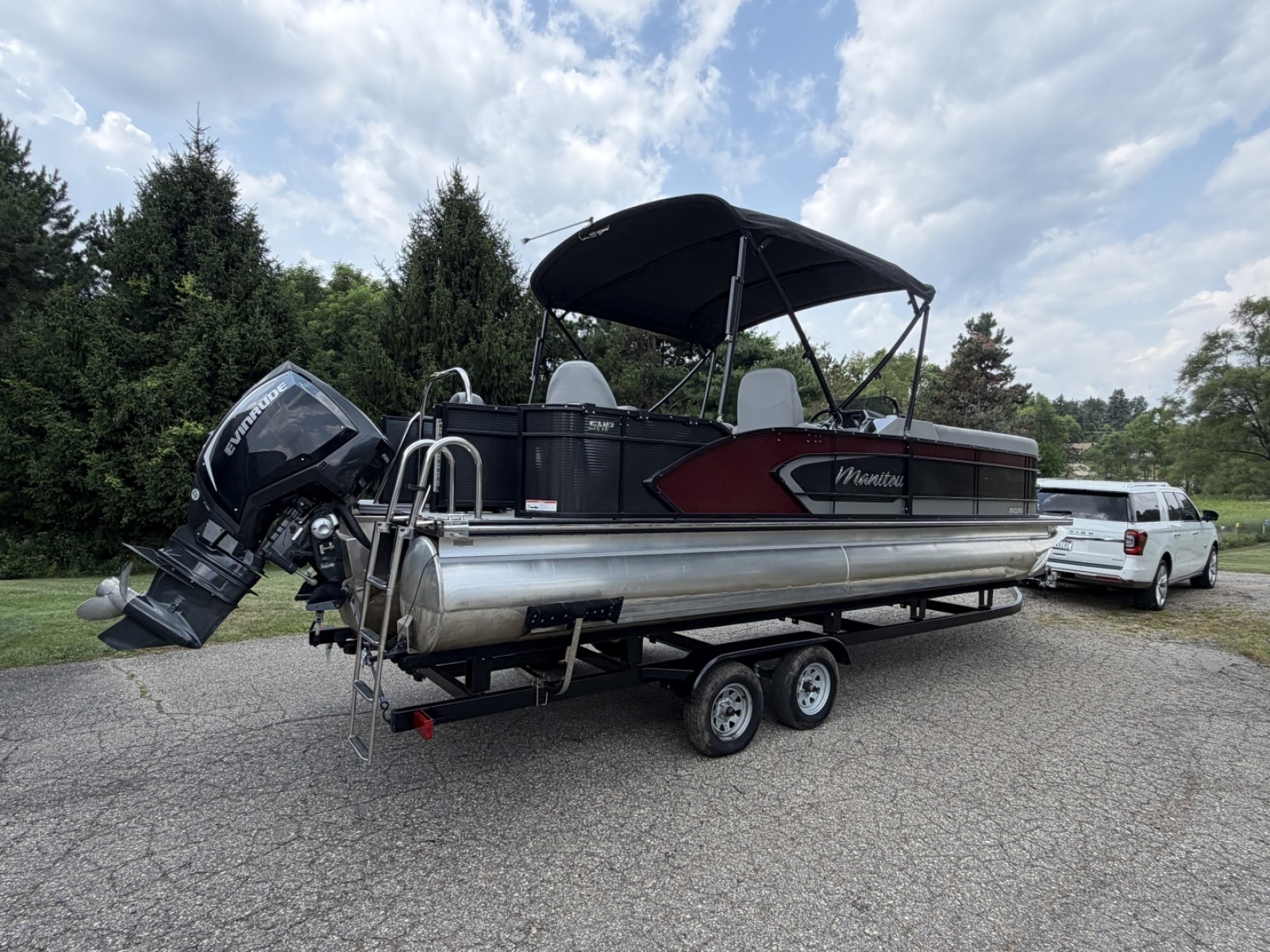 2021 Manitou Encore 24 Pro Angler SHP