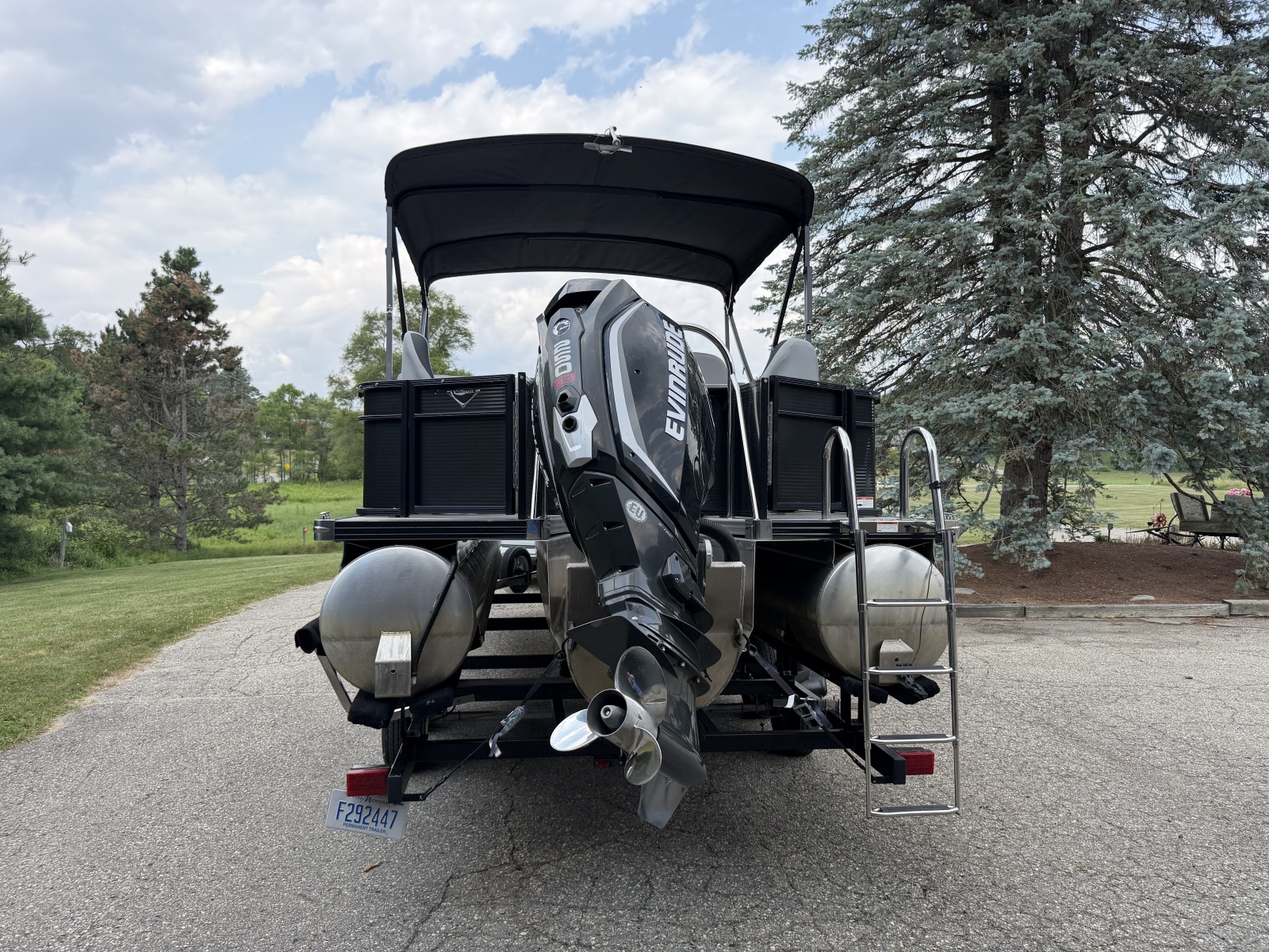 2021 Manitou Encore 24 Pro Angler SHP