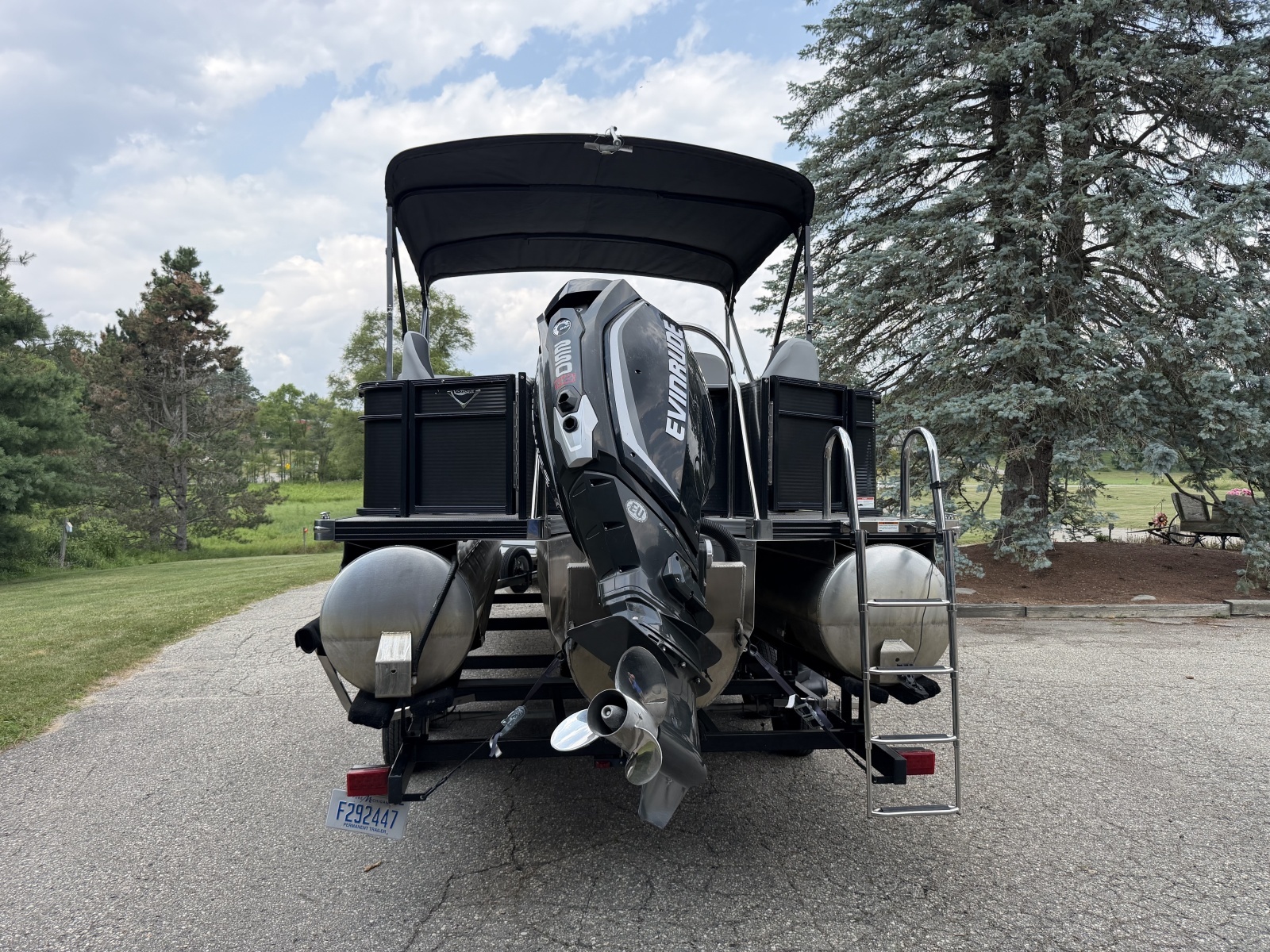 2021 Manitou Encore 24 Pro Angler SHP
