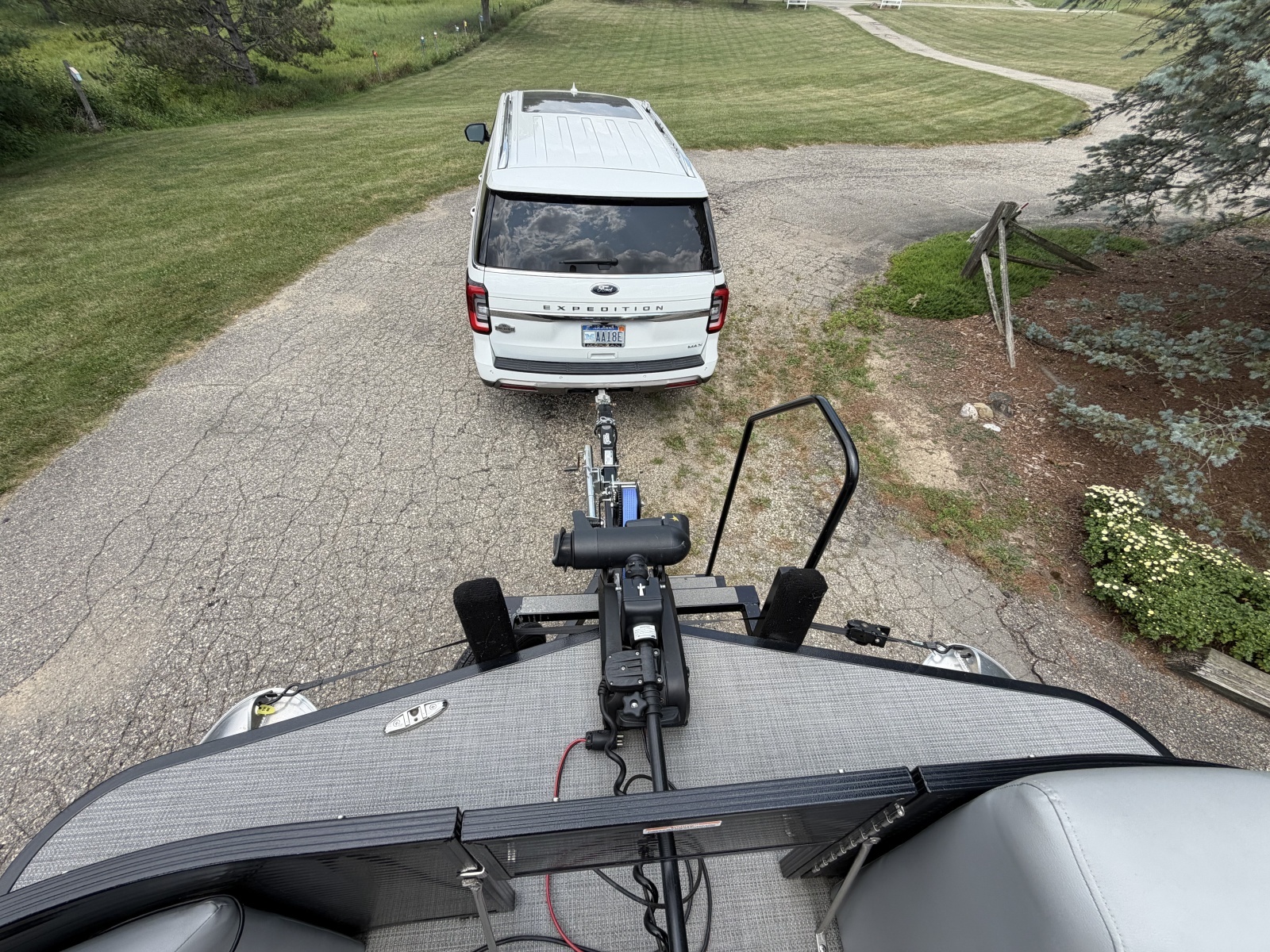 2021 Manitou Encore 24 Pro Angler SHP