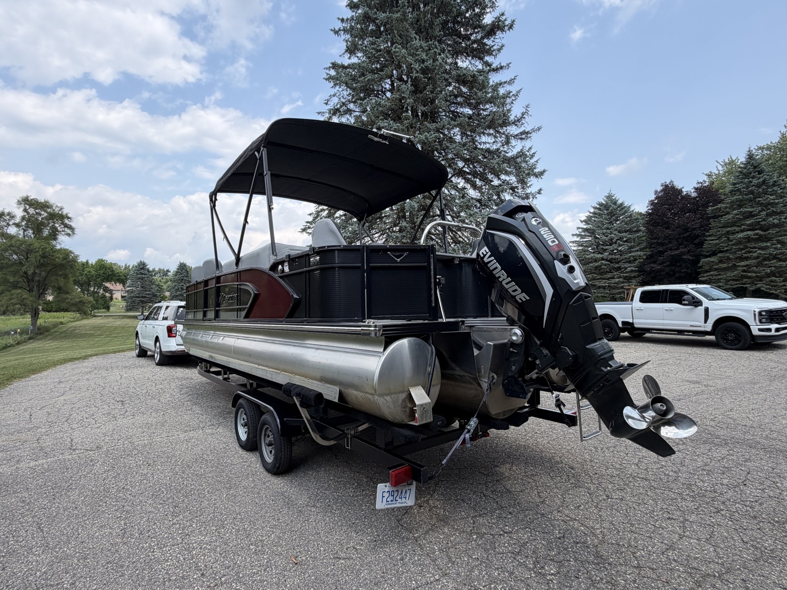 2021 Manitou Encore 24 Pro Angler SHP