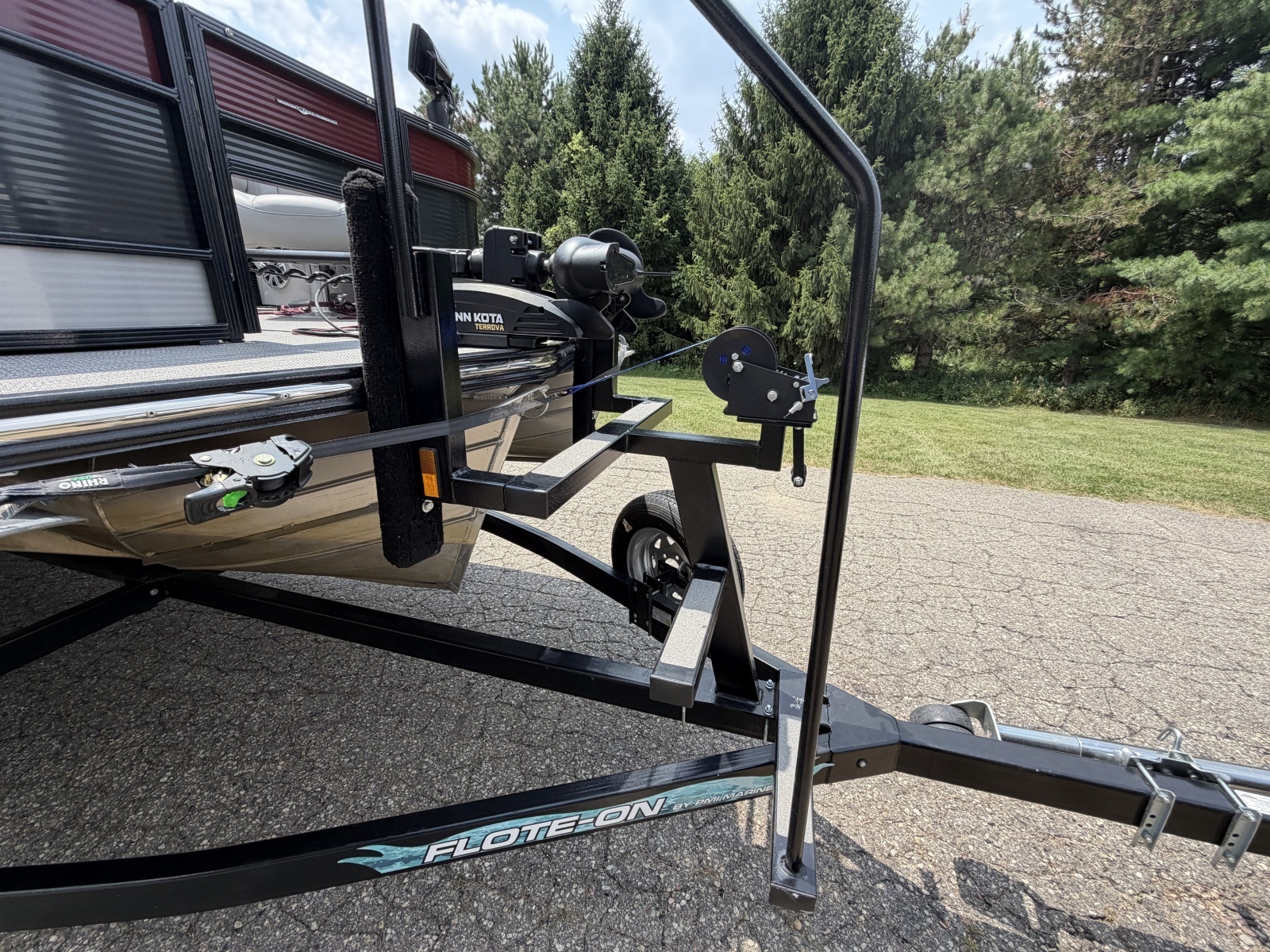 2021 Manitou Encore 24 Pro Angler SHP