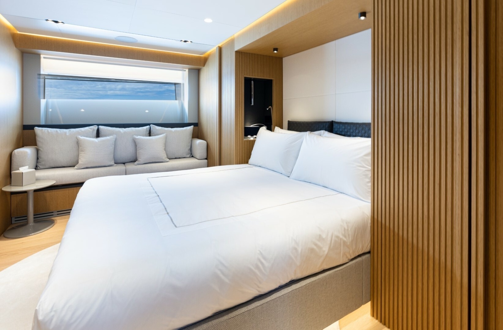 X ONE 98ft Extra Yachts Yacht For Sale
