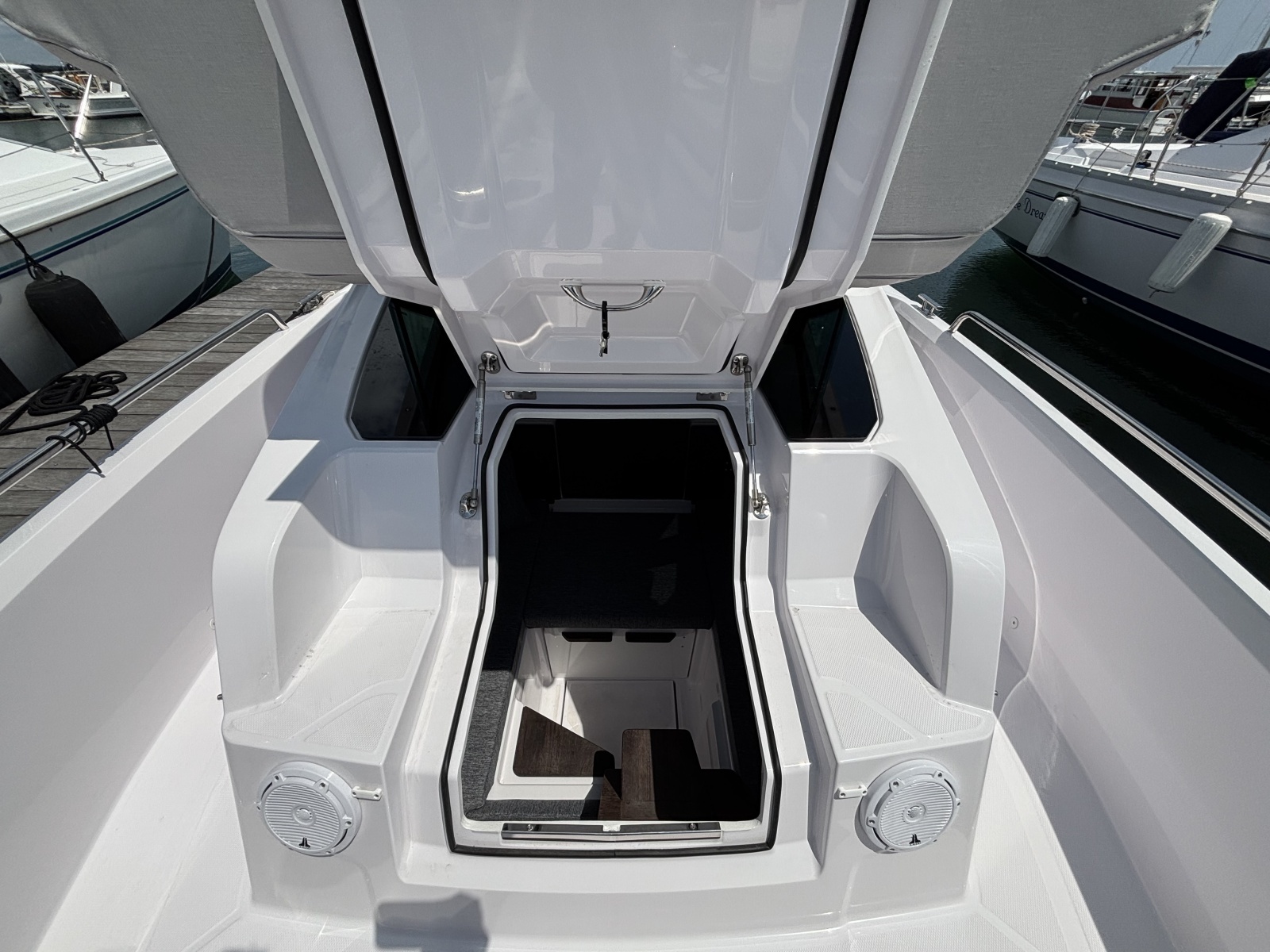 2025 Axopar 29XC