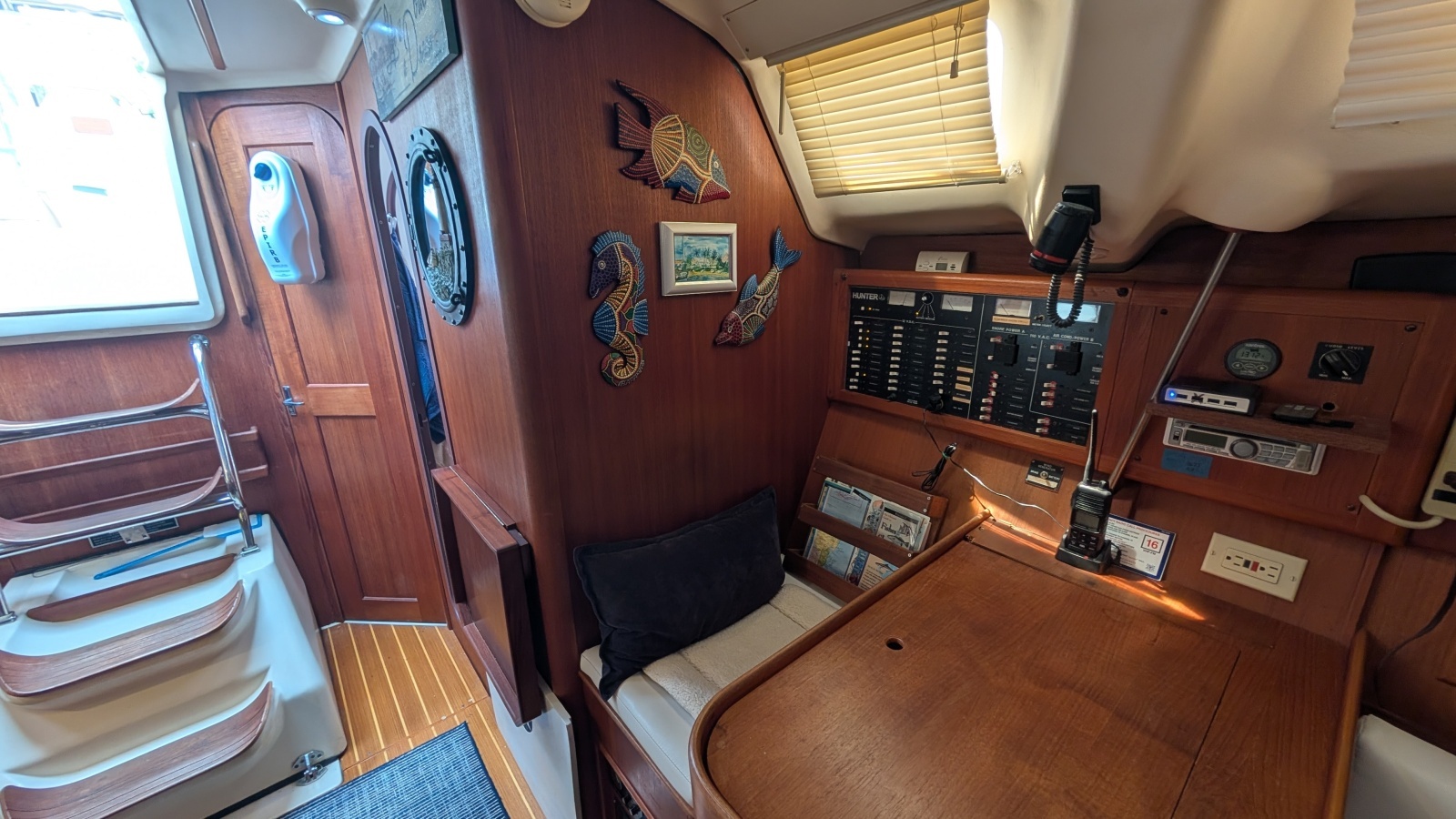 Dream Catcher 41ft Hunter Yacht For Sale