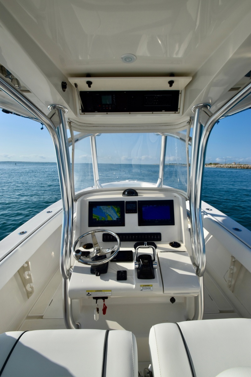 2015 Jupiter 30 Center Console