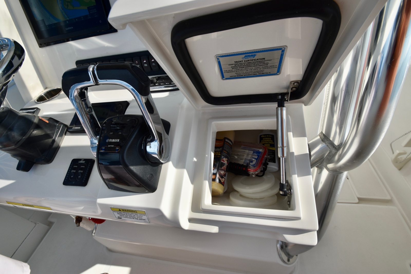 2015 Jupiter 30 Center Console