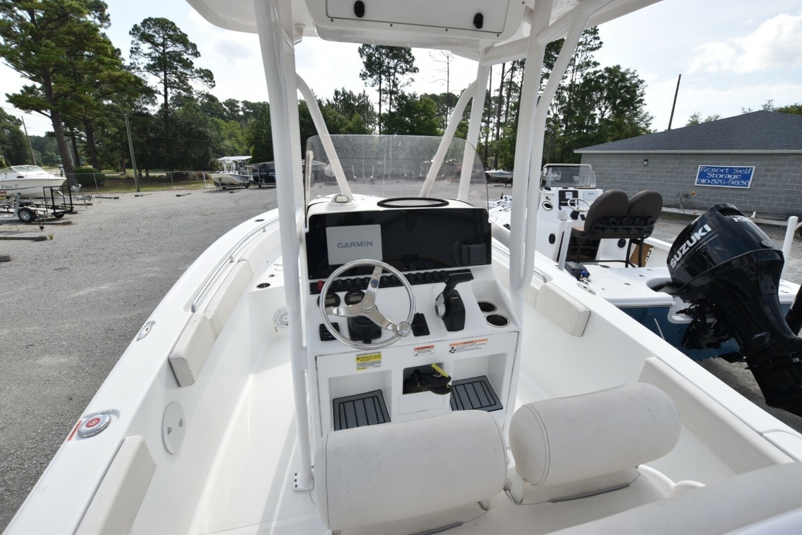 2023 Sea Hunt 
