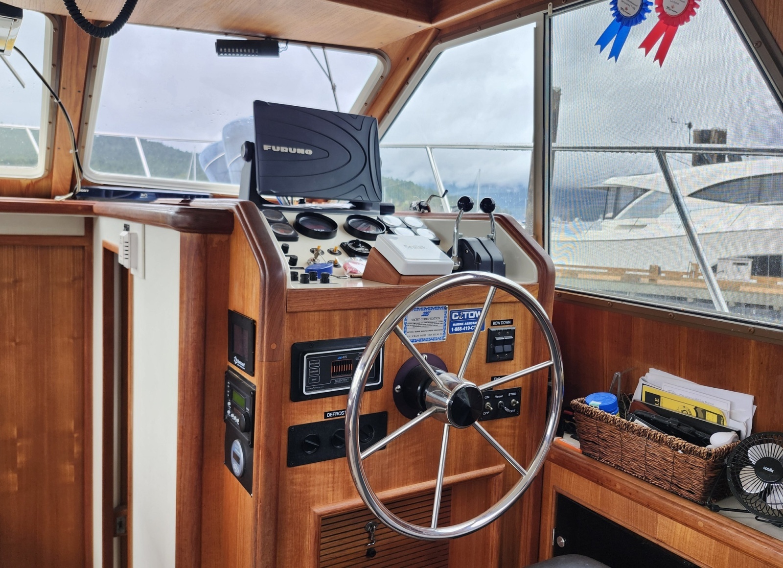 1992 Tollycraft 34 Sport Sedan