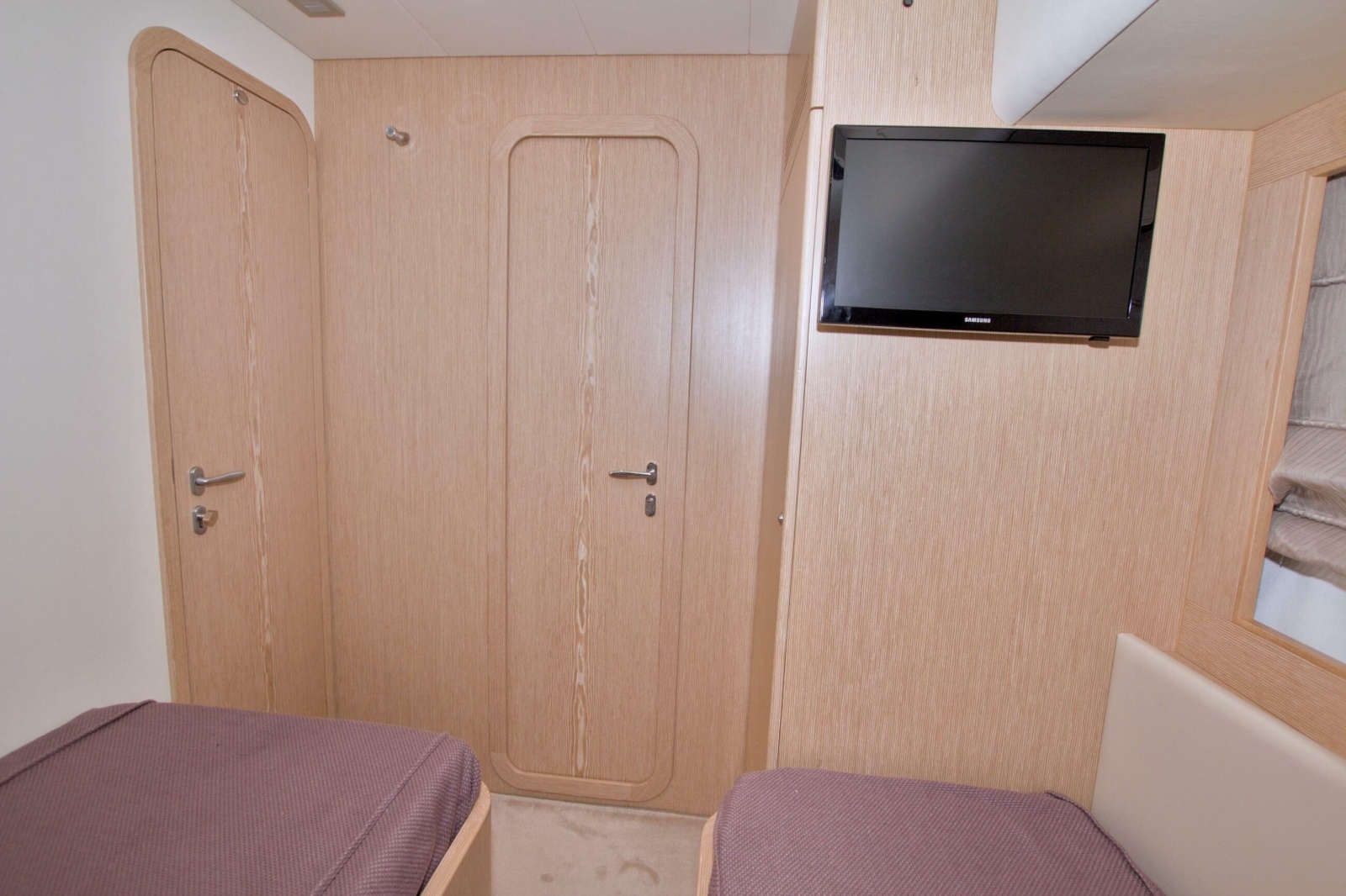 2014 Ferretti Yachts 620