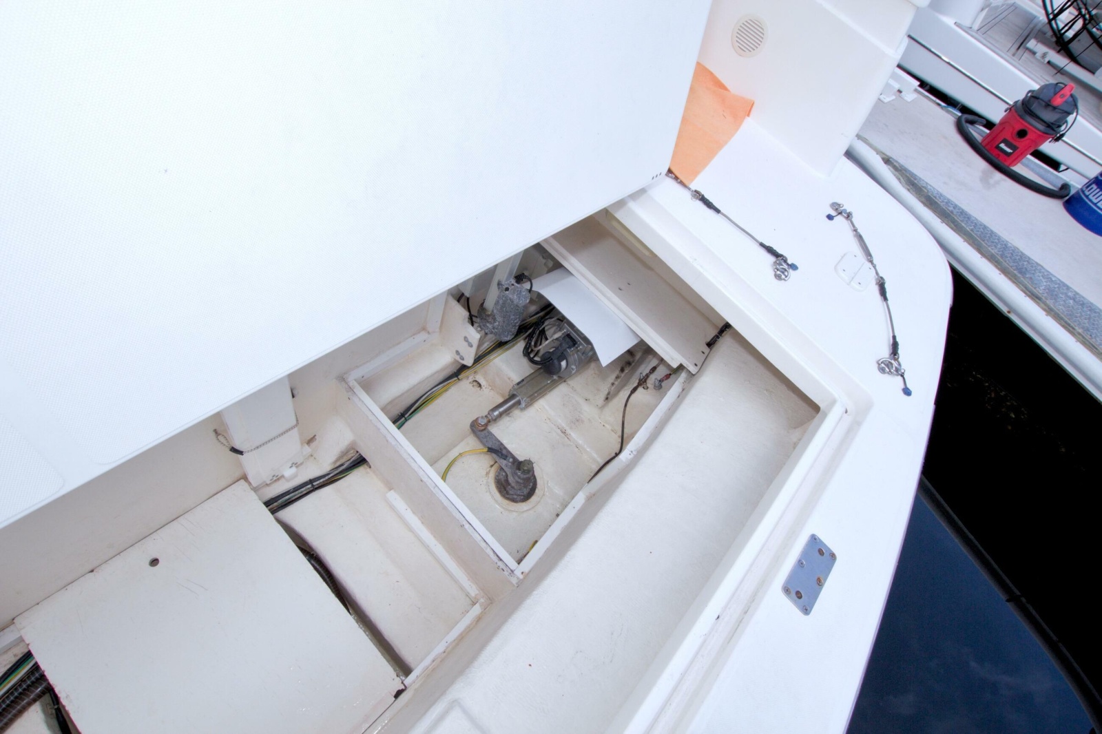 2014 Ferretti Yachts 620