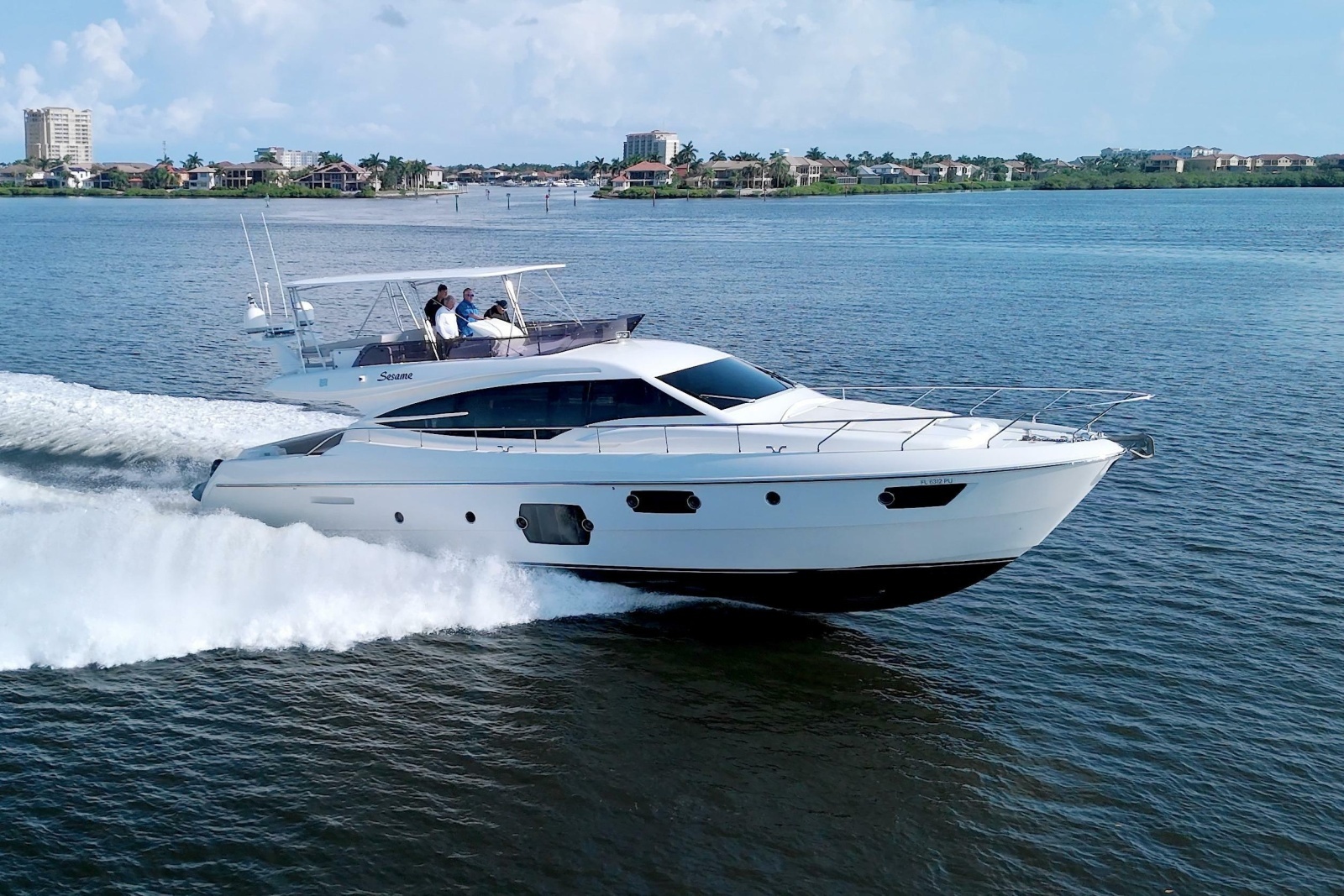 2014 Ferretti Yachts 620