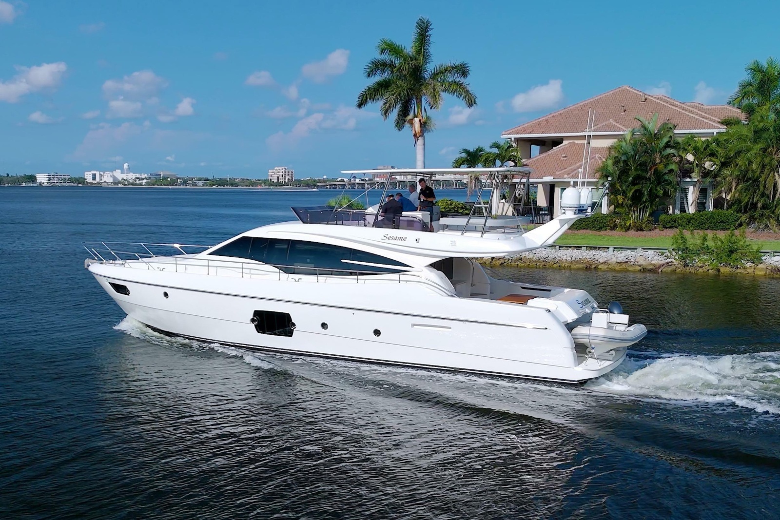 2014 Ferretti Yachts 620