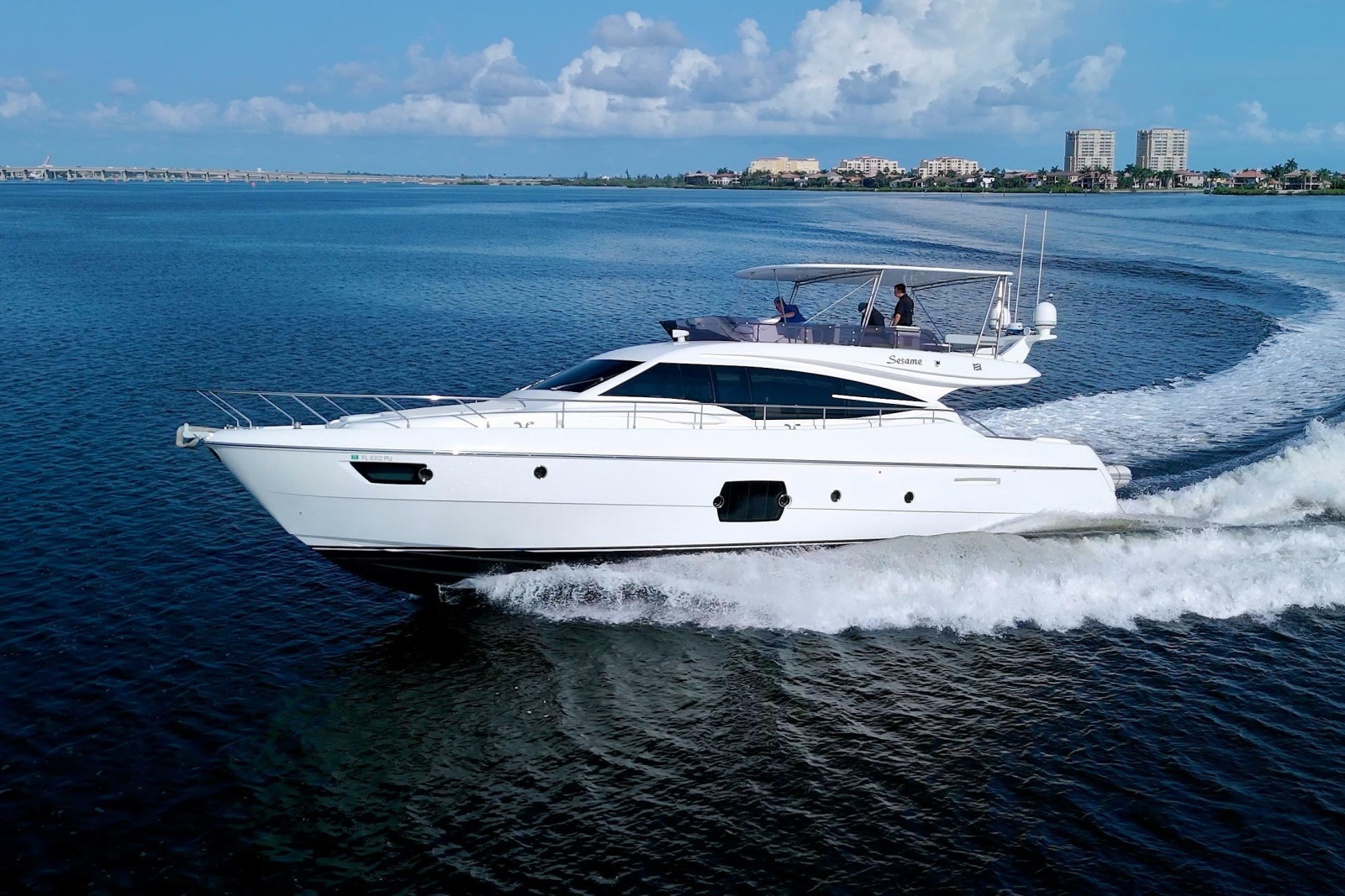 2014 Ferretti Yachts 620