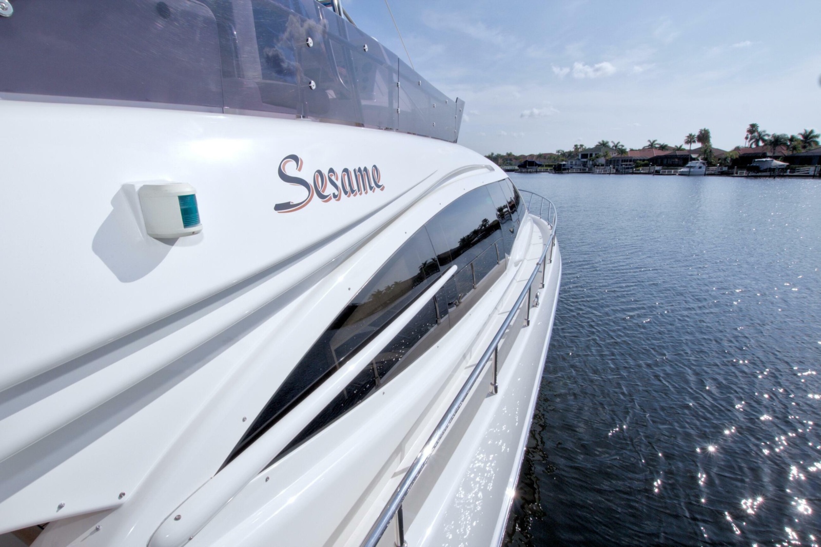 2014 Ferretti Yachts 620