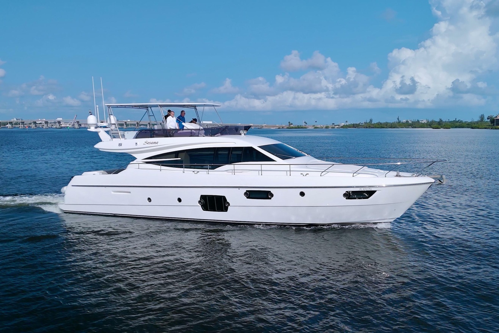 2014 Ferretti Yachts 620