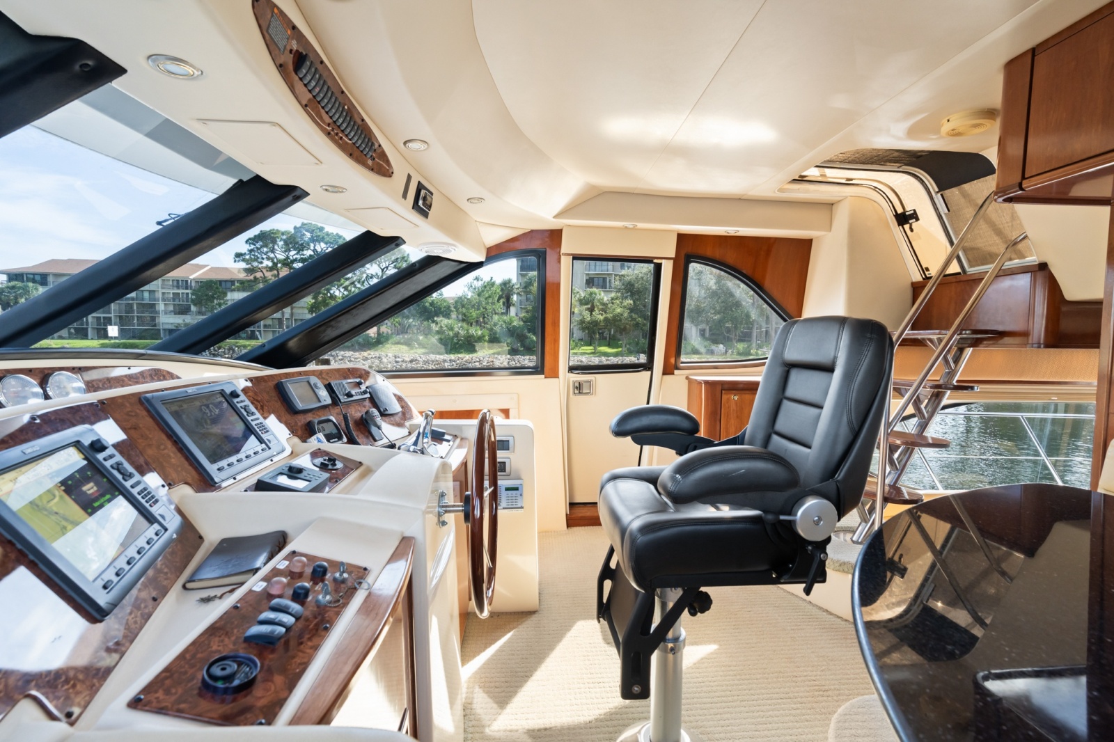 2008 Meridian 580 Pilothouse