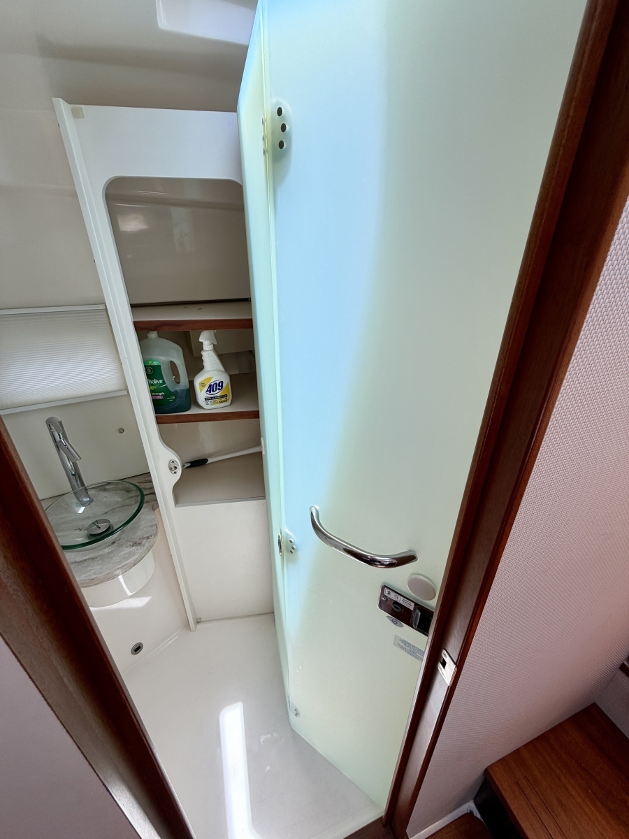 FAIS DO DO 41ft Pursuit Yacht For Sale
