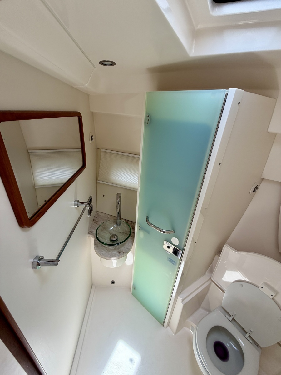 FAIS DO DO 41ft Pursuit Yacht For Sale